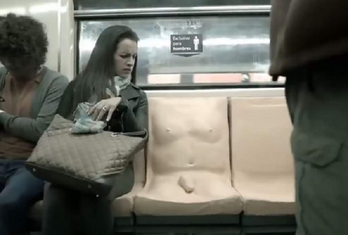 VIDEO / Un scaun cu penis, rezervat exclusiv bărbaţilor din metrou! Reacţia lor când s-au simţit "împunşi"