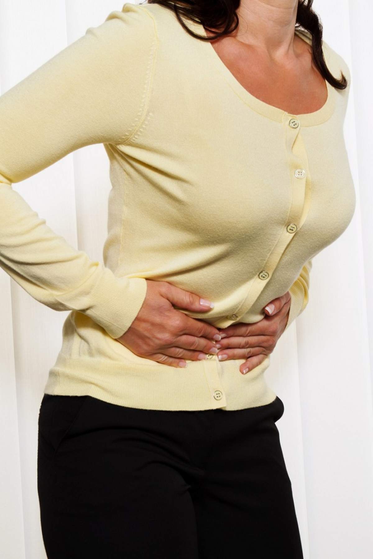VIDEO / Durerile de stomac, semnalul de alarmă al organismului! Problemele grave care se ascund în spatele acestora