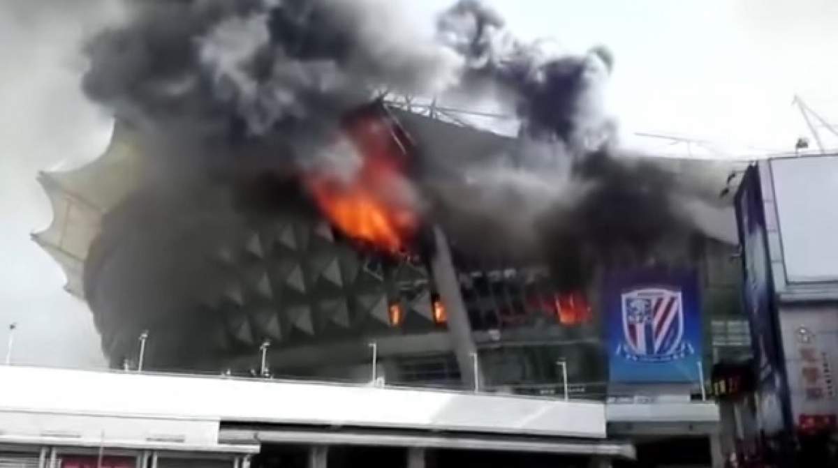 Alertă în fotbal! Un stadion important a luat foc! / VIDEO