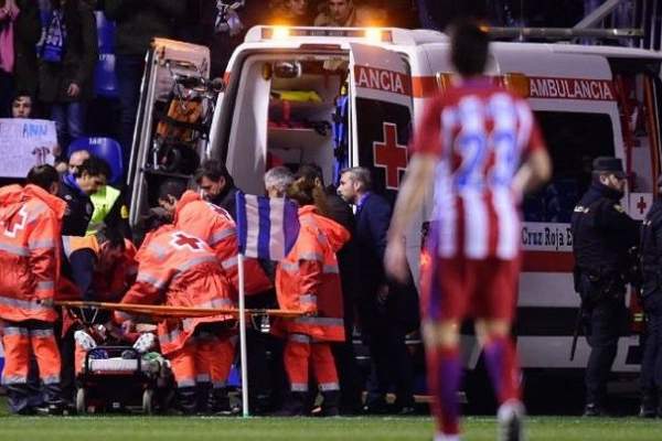 Momente de panică pe stadion! Atacantul Fernado Torres a suferit un traumatism cerebral