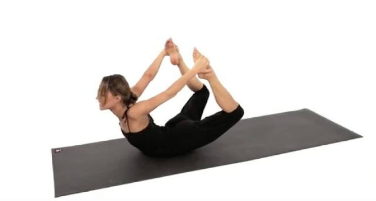 VIDEO / 5 poziţii de yoga care te ajută să dai jos burta! În plus, te scapă și de stres