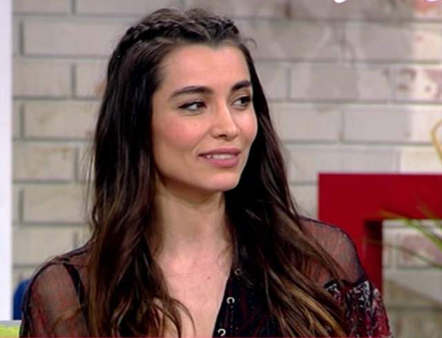 Lili Sandu şi-a făcut iubitul tinerel de râs la TV! De cât timp nu s-a mai culcat cu el: "Nici măcar să..."