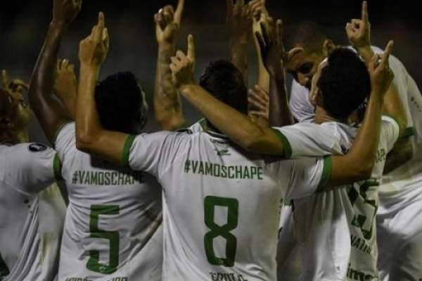 Chapecoense a jucat primul meci oficial după tragedia din Columbia! Ce rezultat a obţinut echipa braziliană / VIDEO