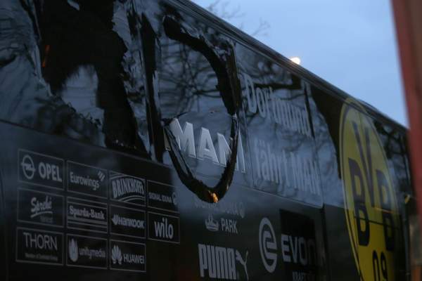 Mărturii din infernul de la Dortmund! „Ne-am aruncat toți pe burtă! Suntem în stare de şoc”