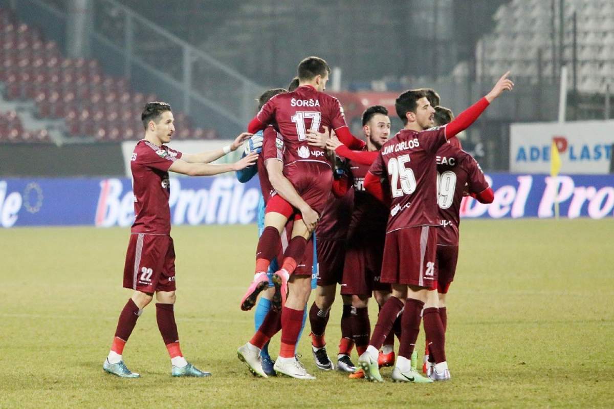 Victorie înecată în alcool! Trei jucători de la CFR Cluj s-au făcut criţă, după succesul cu Craiova! / VIDEO EXCLUSIV