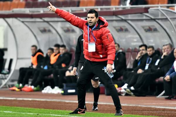 Cosmin Contra se lasă greu! De ce amână prelungirea contractului cu Dinamo