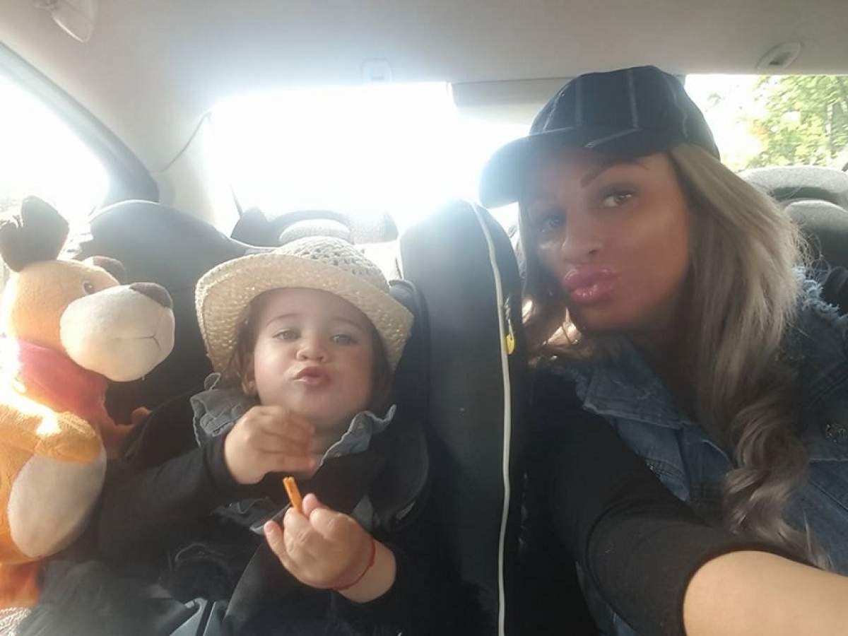 FOTO / S-au aranjat, s-au parfumat şi au ajuns la ţară! Cum s-au pozat Sânziana Buruiană şi fiica sa