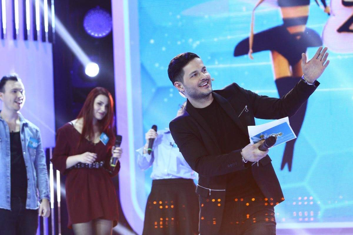 Se anunță show de zile mari! Trei super artiști dau test la versuri la „Zaza Sing”!