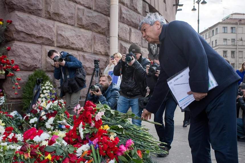 FOTO / Gest senzațional făcut de Mircea Lucescu la locul atentatului de la Sankt Petersburg!