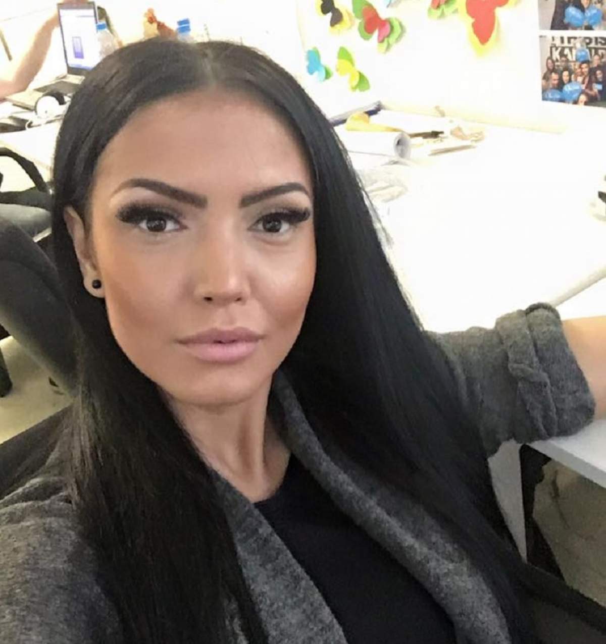 FOTO / Andreea Mantea şi-a pus gene false chiar mai lungi şi dese ca până acum. Fanii au reacţionat: "Seamănă mai mult cu două mături"