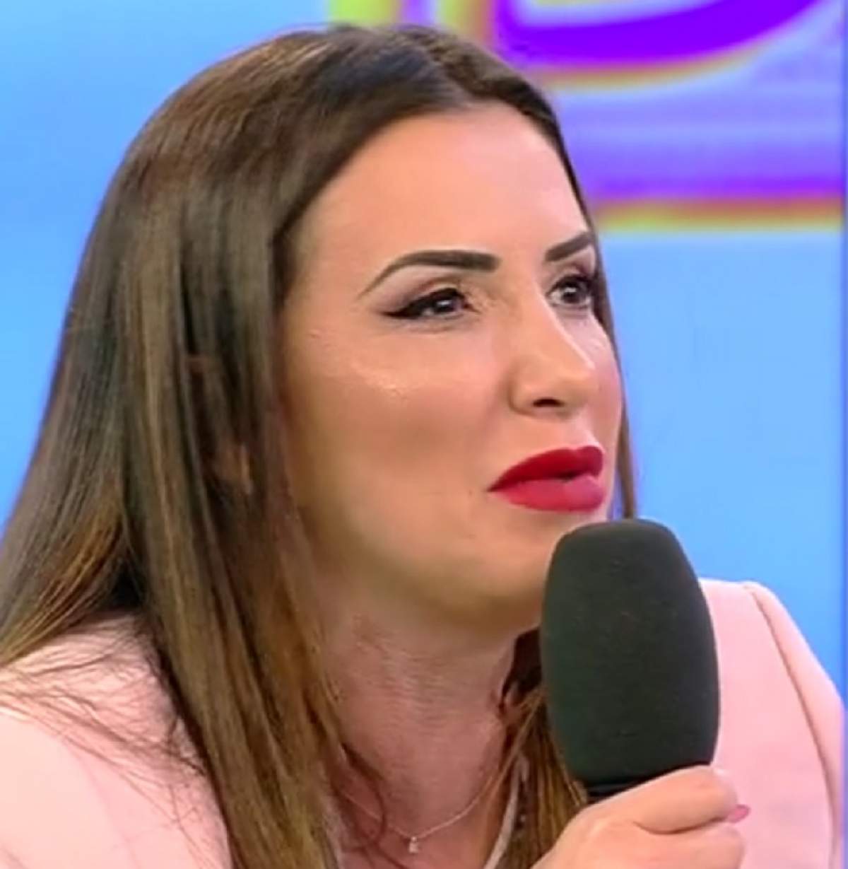 VIDEO / Mara Bănică a izbucnit în plâns în direct! Drama ascunsă atâta timp de jurnalistă: "Trebuia să îi salveze viaţa lui tata"
