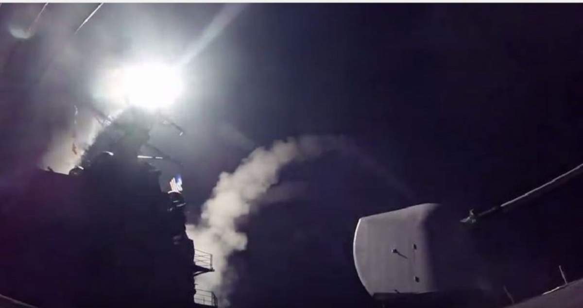 VIDEO / SUA a atacat SIRIA! Imaginile din timpul bombardamentului