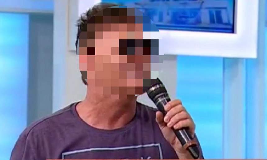 FOTO / Apariţie jenantă! Un cunoscut artist de la noi şi-a arătat chiloţii la TV, în direct