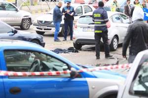 UPDATE: Bărbatul care s-a împuşcat astăzi în centrul Bucureştiului a murit la spital