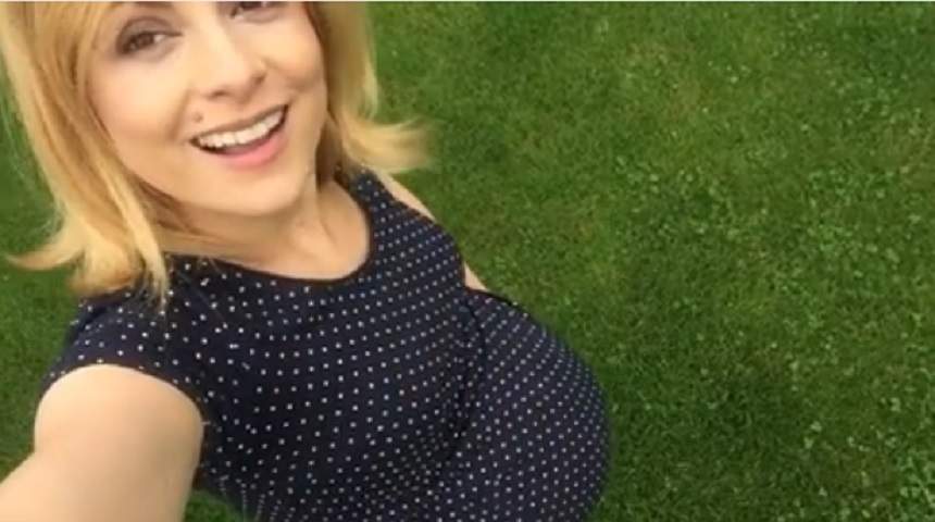 VIDEO / Simona Gherghe şi-a arătat burtica de gravidă. Cum arată vedeta înainte de a naşte primul său copil