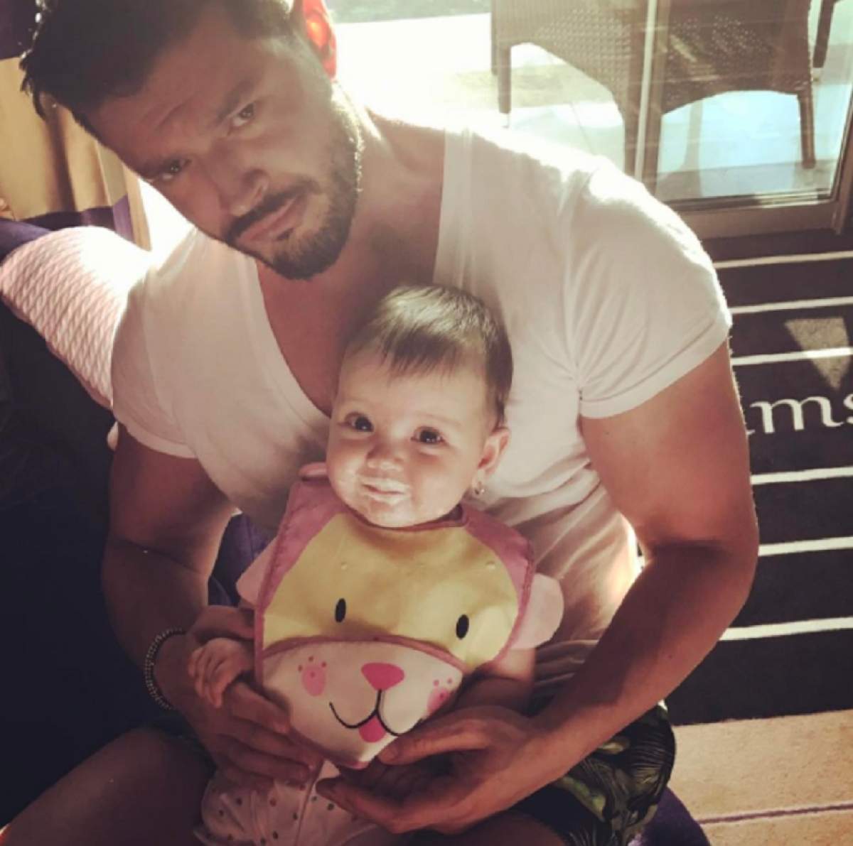 VIDEO & FOTO / Bianca Drăguşanu şi Victor Slav, momente unice în vacanţa din Turcia! "Îngeraşul" lor e în prim-plan