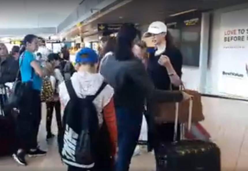 FOTO / Monica Gabor şi Irina Columbeanu s-au întors în România! Uite cum au apărut în aeroport