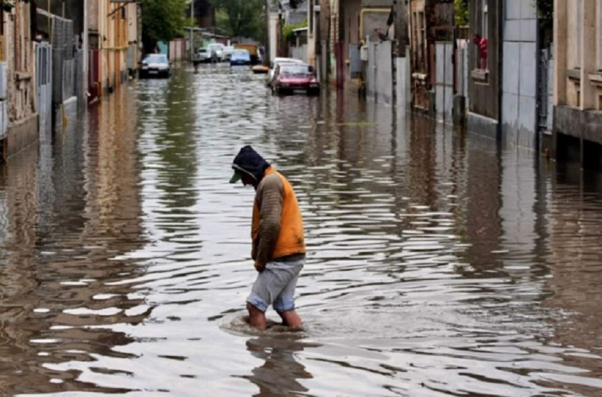 COD GALBEN de inundaţii în mai multe zone ale României!