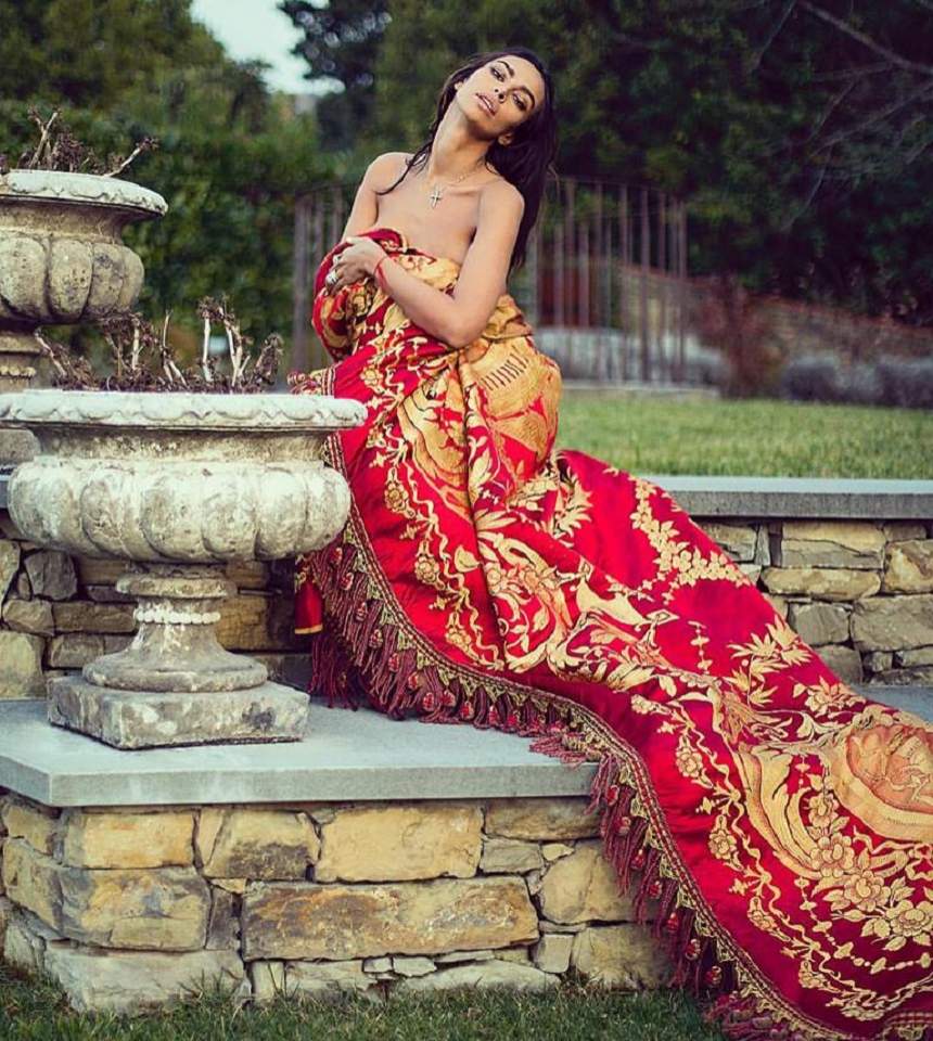 FOTO / Mădălina Ghenea a pozat TOPLESS! Este cu siguranţă cea mai invidiată proaspătă mămică
