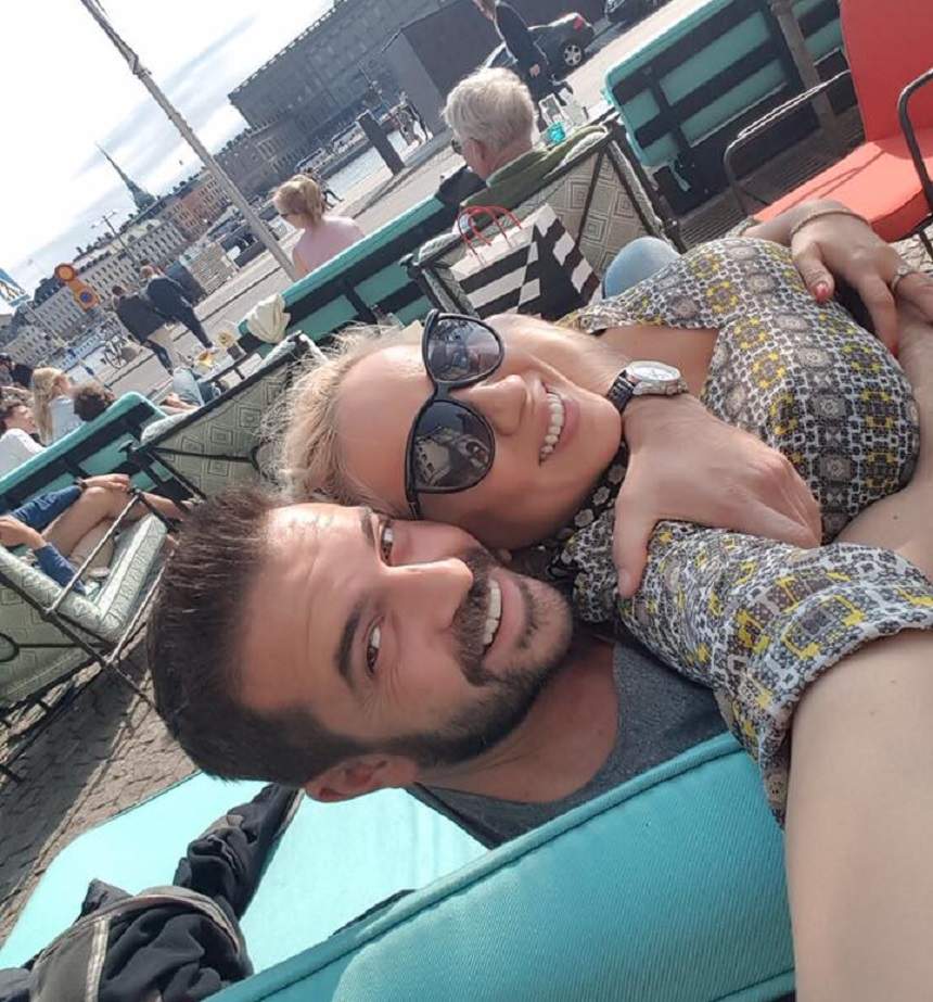FOTO / E oficial! Rocsana Marcu şi Bogdan Diaconu formează o relaţie! Cei doi îndrăgostiţi au plecat într-o vacanţă romantică