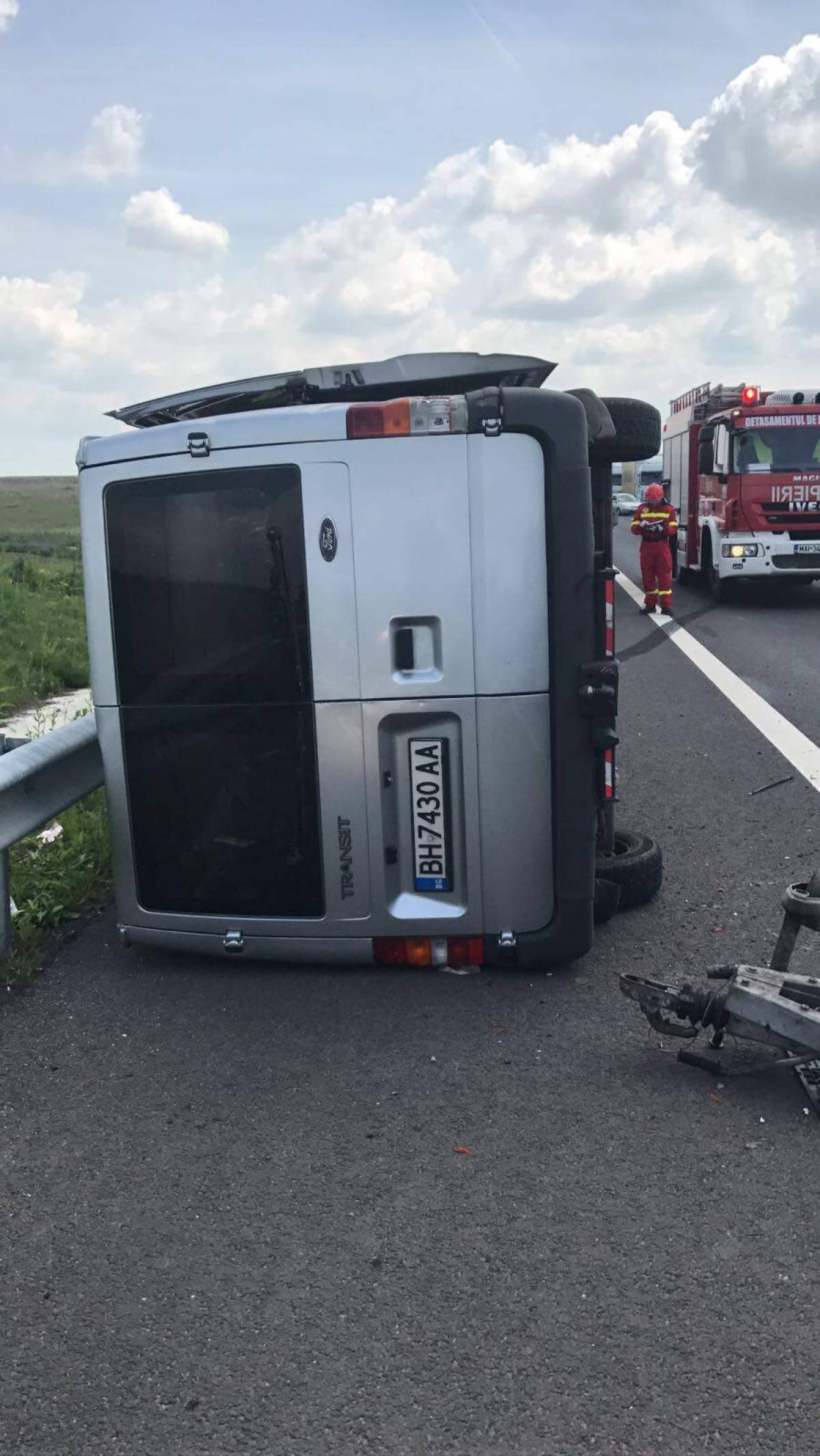 Accident GRAV între două microbuze și un autoturism! S-a declanșant plan ROȘU de intervenție