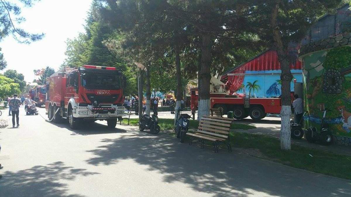 FOTO / PANICĂ în ”Orășelul Copiilor” din Capitală! ”Casa surprizelor” a luat FOC