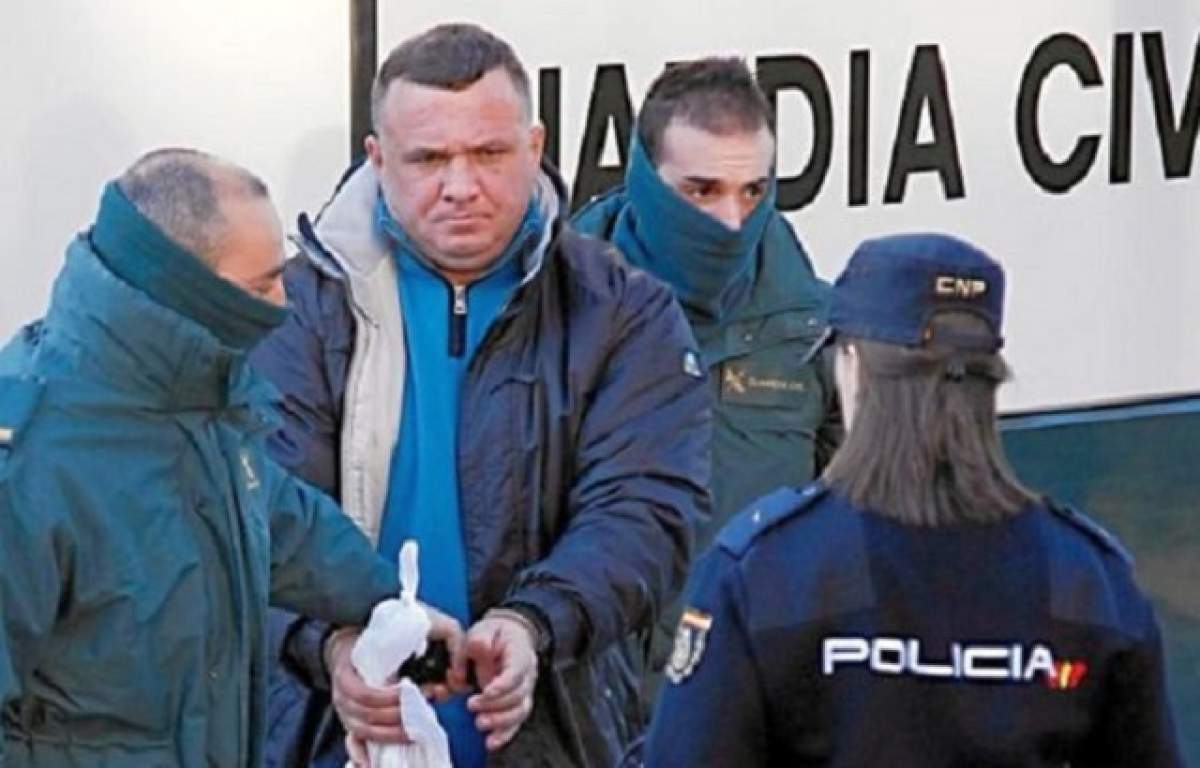 EXCLUSIV / Interlopul Clămparu face militărie cu şefii penitenciarului!