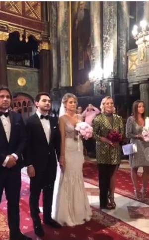 FOTO & VIDEO / Surorii Deliei Matache i s-a făcut rău la nuntă! Oana, copleşită de emoţii