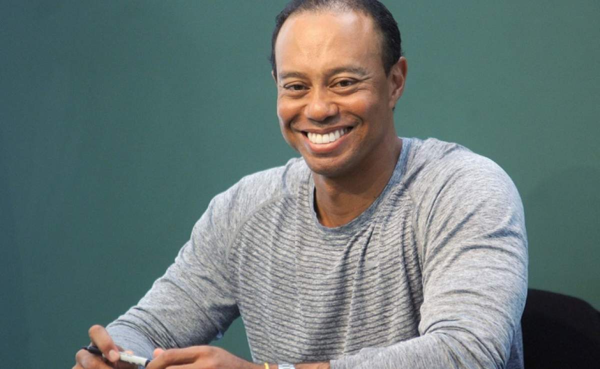 Jucătorul de golf Tiger Woods a fost a fost reţinut