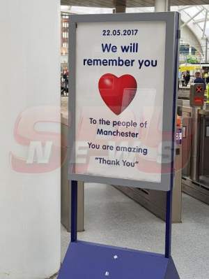 FOTO EXCLUSIV / Ți se face pielea de găină! Ce a apărut în locul atacului terorist de pe Manchester Arena