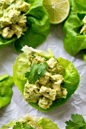 O reţetă delicioasă şi sănătoasă! Salată de pui cu avocado