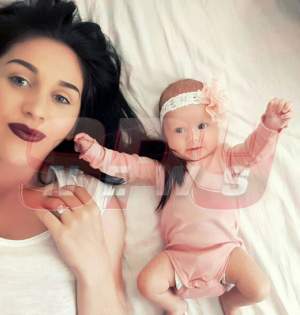 FOTO EXCLUSIV / Primele imagini cu fetiţa Danei Roba! Aşa arată micuţa la două luni de la naştere