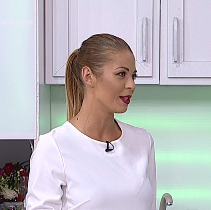 Pasiunea pentru Roxana Nemeş a atins cote alarmante! Ce a făcut un bărbat pentru a o cuceri pe vedetă