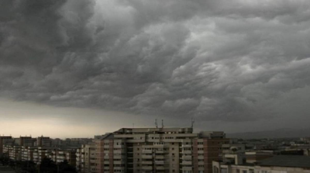 Avertisment meteo! A intrat în vigoare un COD GALBEN de ploi