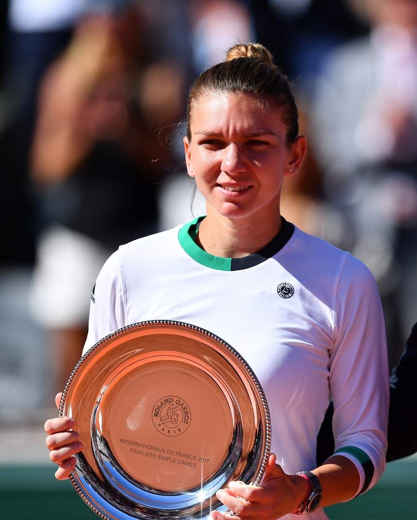VIDEO / Simona Halep a ajuns în România după eşecul de la Roland Garros! Primele declaraţii ale tenismenei