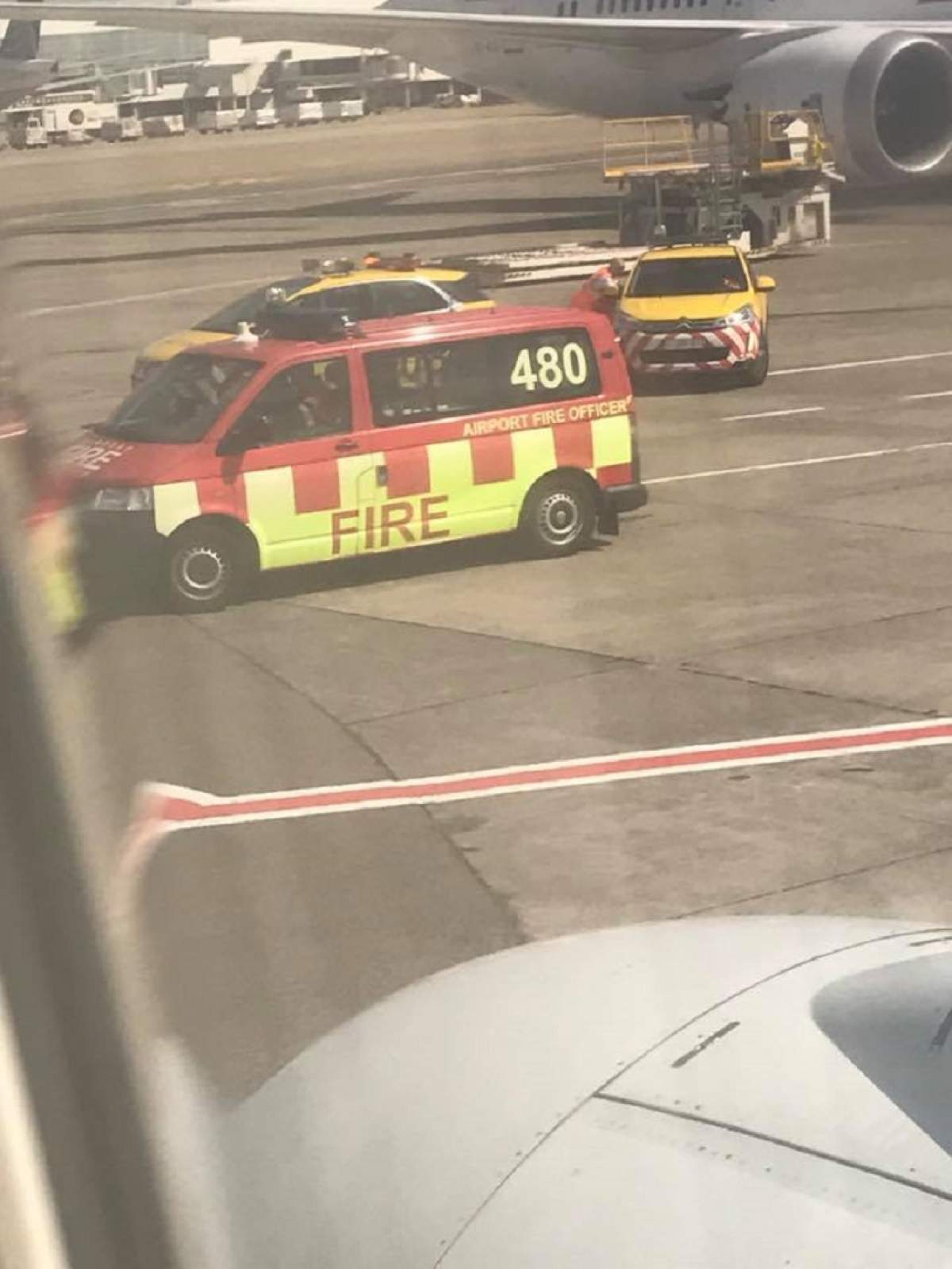PANICĂ ÎN AER! Un avion care se îndrepta spre România a aterizat de urgență, după ce un motor a cedat