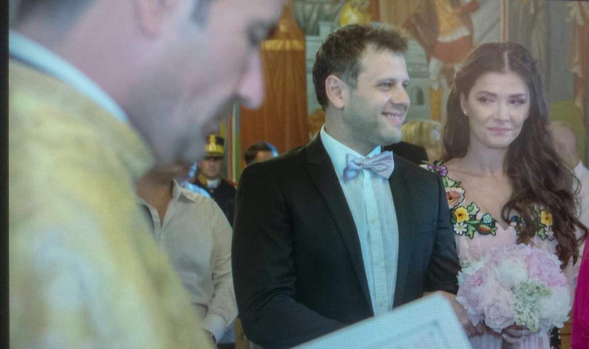 FOTO / Primele imagini din biserică, de la nunta Alinei Pușcaș: "Am izbucnit în plâns”
