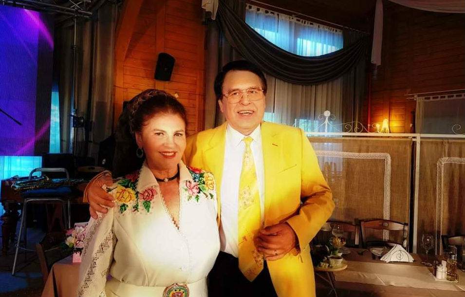 VIDEO / Irina Loghin, secretele trucului care te scapă de guşă! A mai spus un pont de frumuseţe