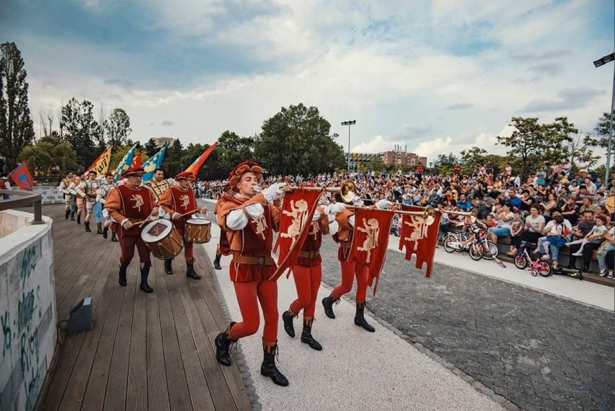 Primăria Municipiului București prin ARCUB organizează a 9-a ediție a FESTIVALULUI INTERNAŢIONAL DE TEATRU DE STRADĂ