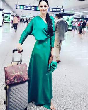 FOTO / Andreea Marin surprinde pe zi ce trece! Apariția spectaculoasă a ”Zânei” în aeroport