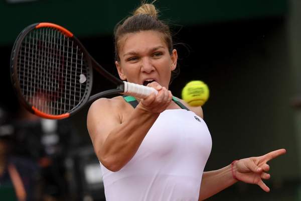 Simona Halep s-a calificat în sferturile de finală ale turneului de la Eastbourne! Come-back de senzaţie al campioanei noastre!