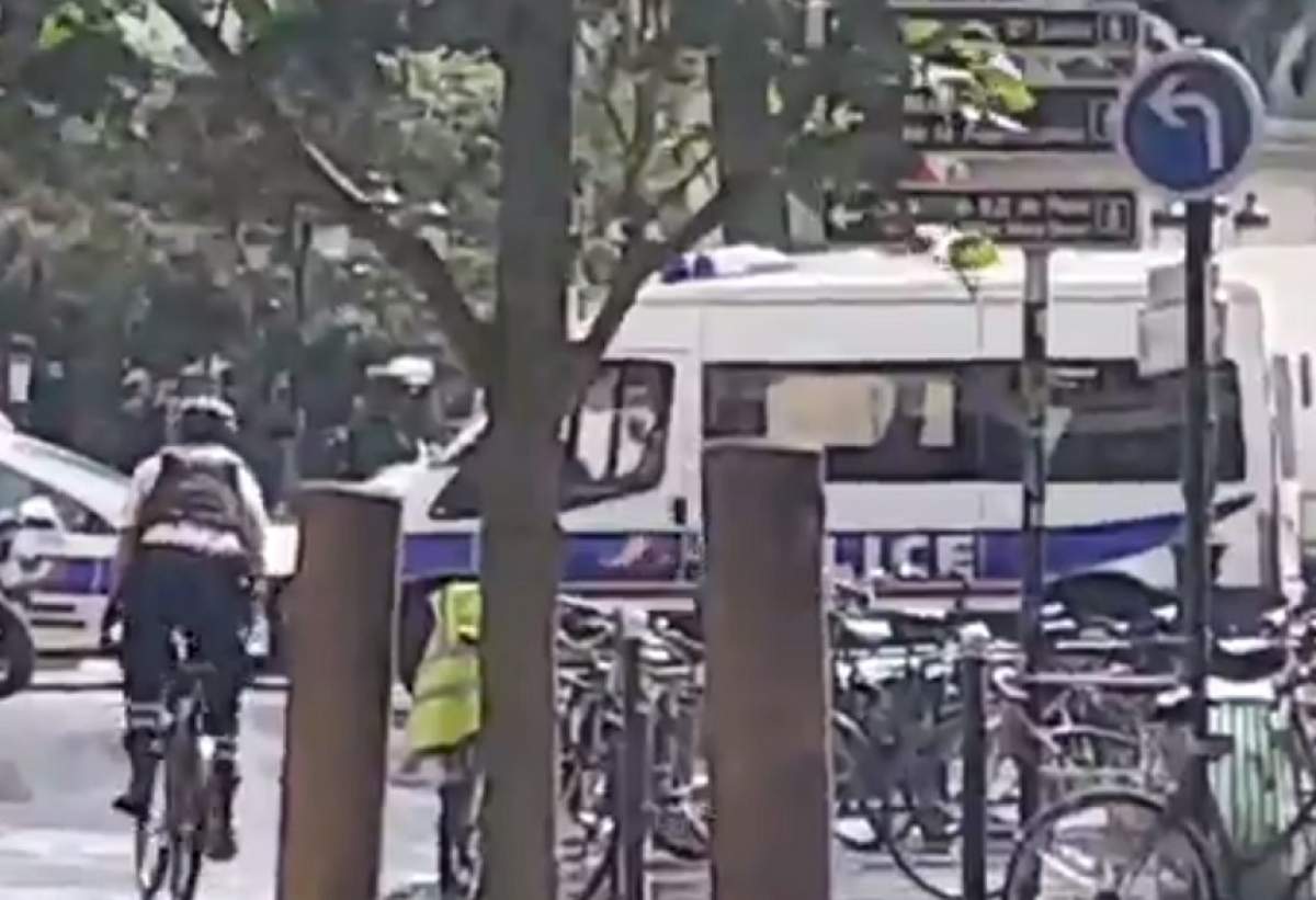 VIDEO / Teroare în Paris! Focuri de armă în faţa Catedralei Notre Dame