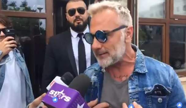 FOTO / Gianluca Vacchi a ajuns în România! Cum a fost aşteptat la aeroport