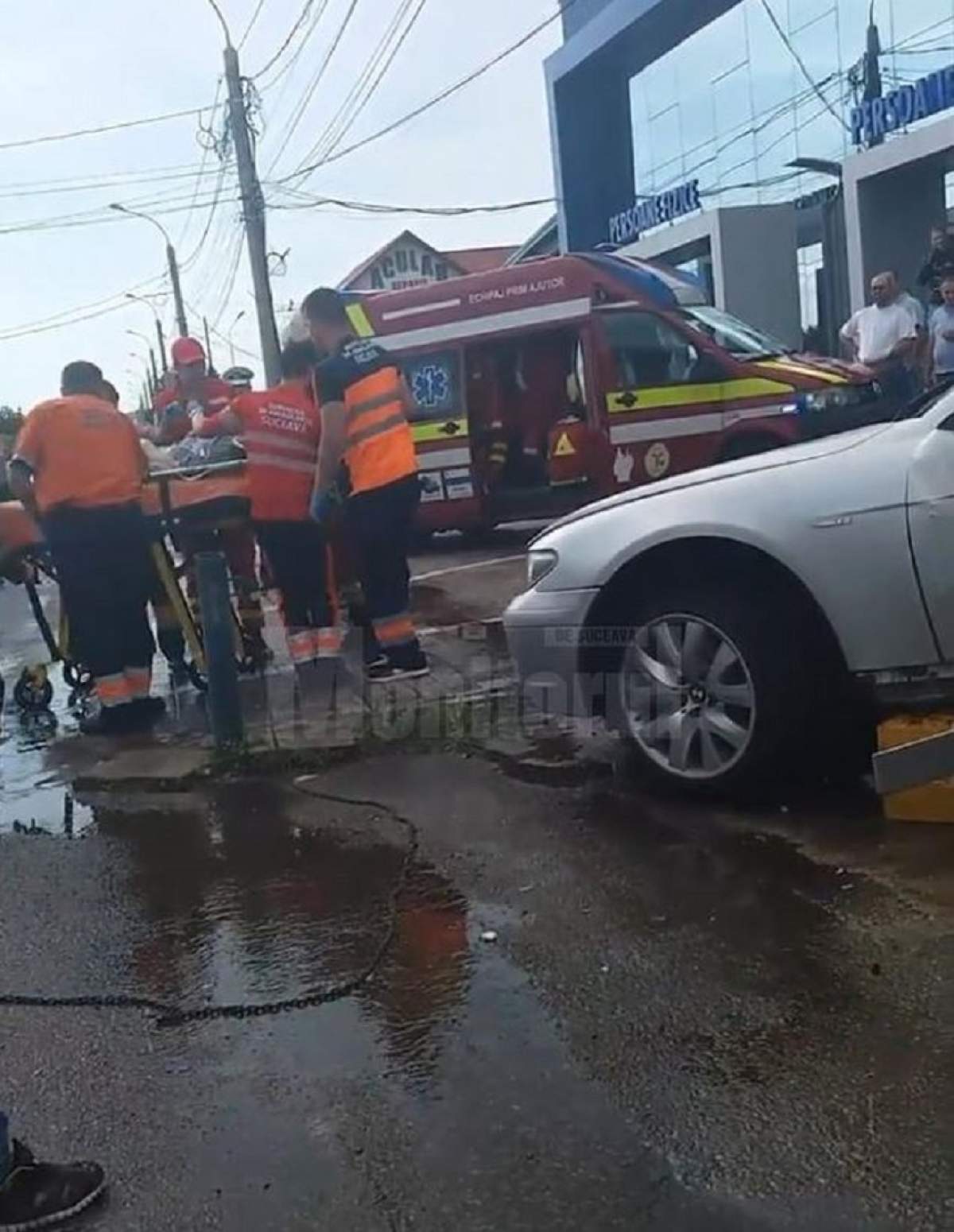 VIDEO / Imagini tulburătoare. Ce a apărut la locul accidentului din Suceava, după ce patronul unei cafenele a murit