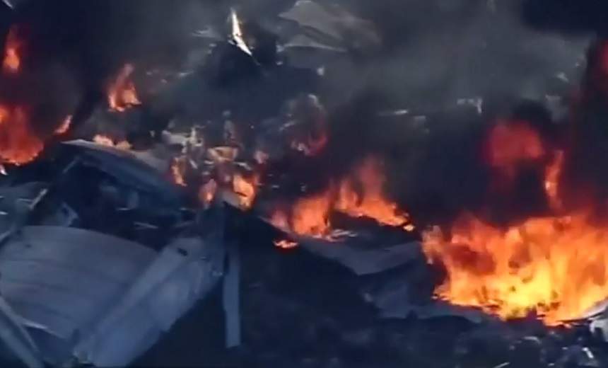VIDEO / Tragedie AVIATICĂ! O aeronavă s-a prăbuşit! Toate persoanele de la bord au murit
