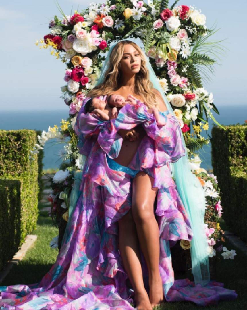 FOTO / Beyonce a făcut publică prima imagine cu gemenii săi! Cât de mici sunt Sir Carter şi Rumi