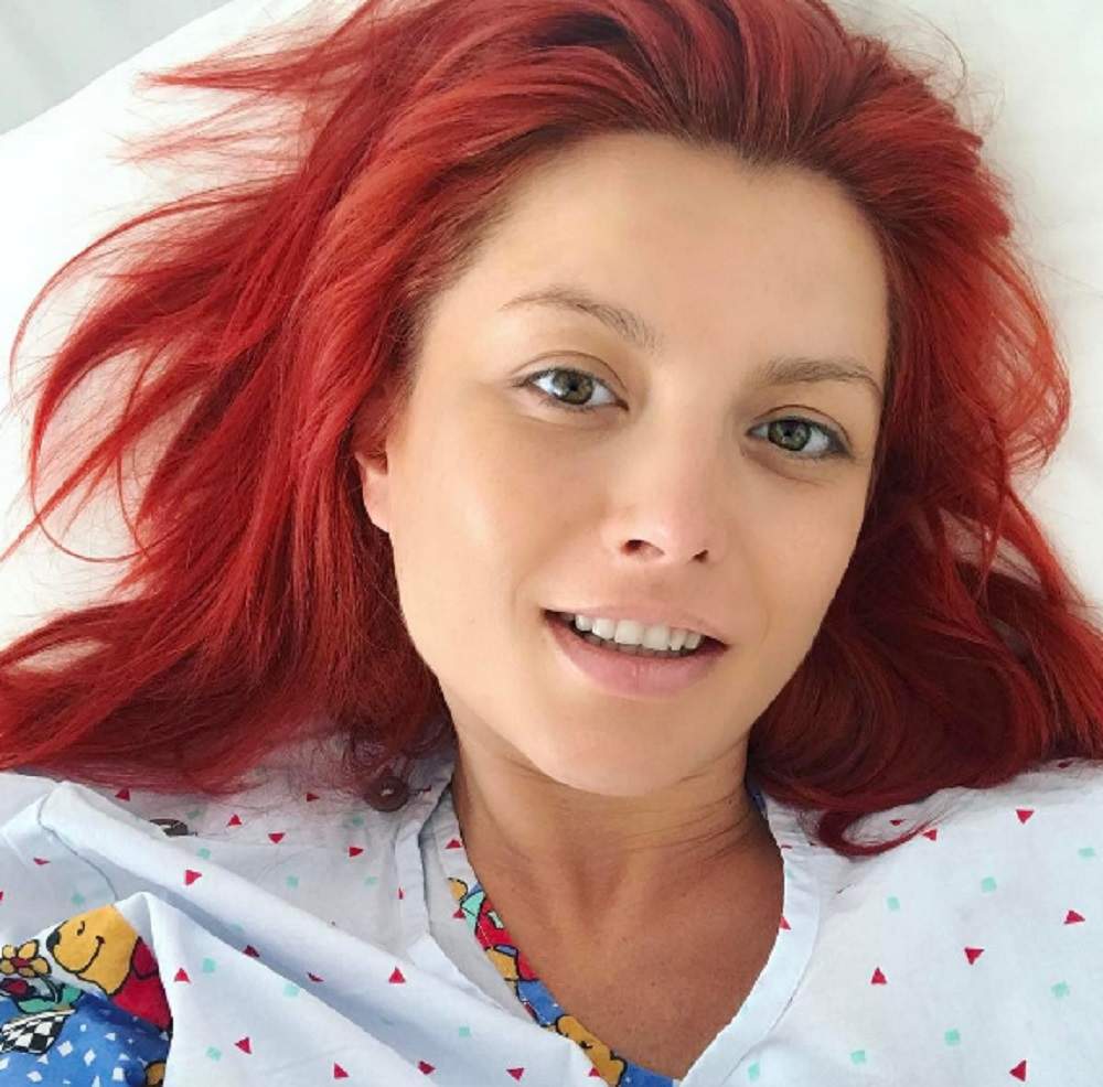 Bucurie mare în showbiz! Elena Gheorghe a născut o fetiţă sănătoasă