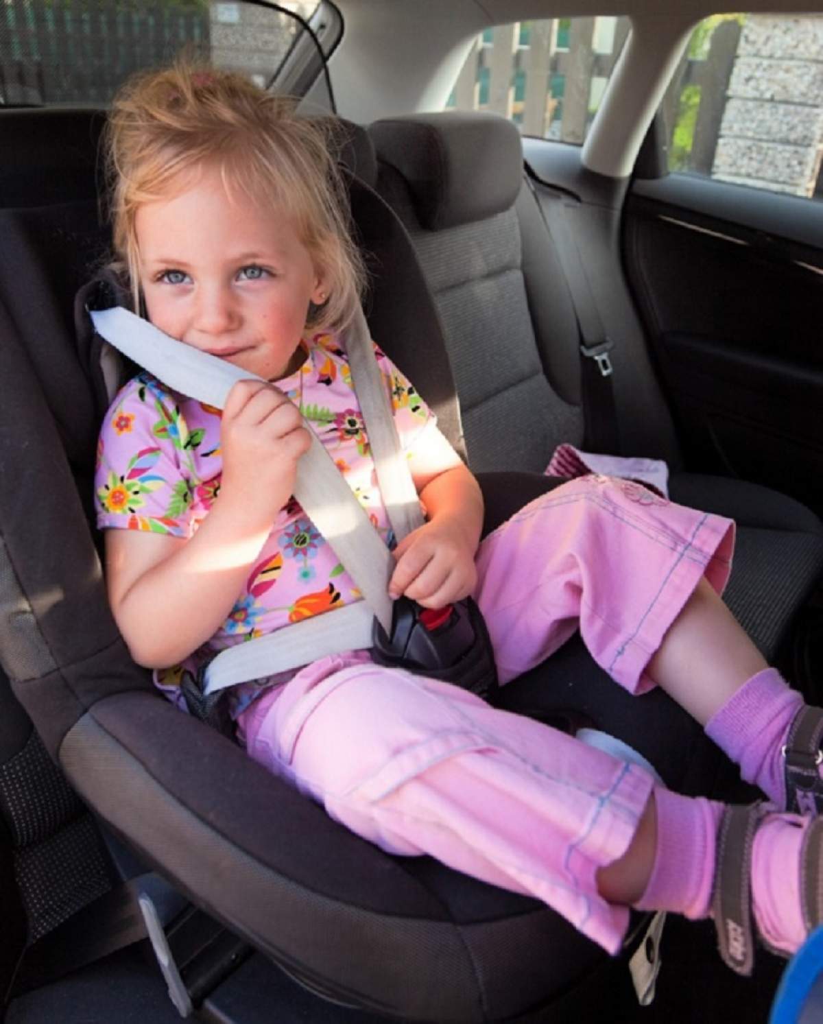 VIDEO / Cum alegi scaunul de mașină perfect pentru copilul tău!