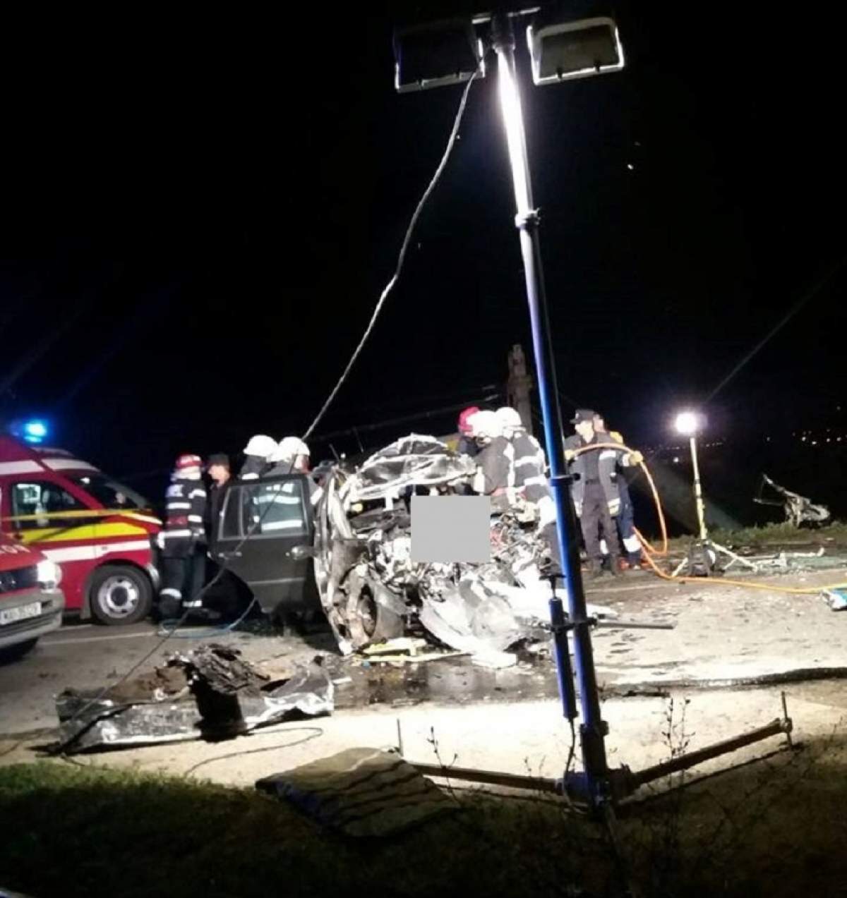 FOTO / Accident TERIFIANT pe DN1, la ieșire din Alba Iulia! Un tânăr de 25 de ani a MURIT pe loc