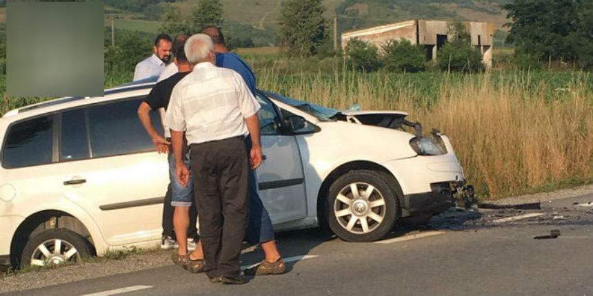 VIDEO / Accident violent în Cluj! Planul roşu de intervenţie a fost activat, după ce un autocar cu călători s-a răsturnat